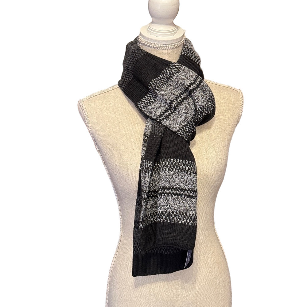 Apt. 9 Black and Gray Contemporary Striped Men's Scarf NWT